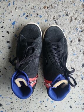 Nike Black Suede  High-Top Sneakers with Blue Lining and Red Accent